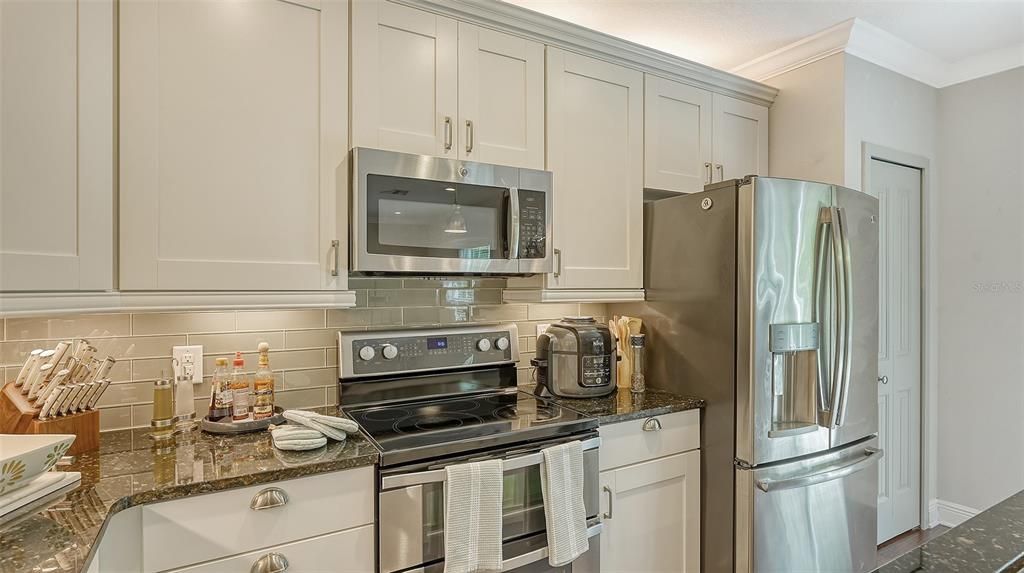 En Venta: $585,000 (3 camas, 2 baños, 2482 Pies cuadrados)