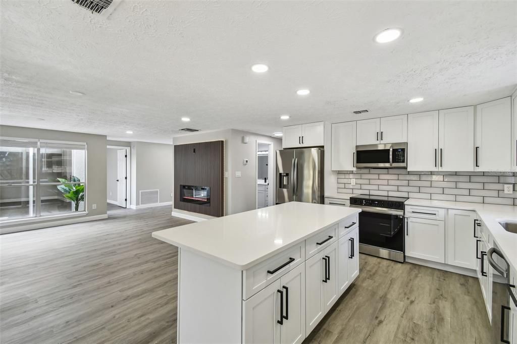 В аренду: $1,995 (3 спален, 2 ванн, 1548 Квадратных фут)