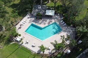 For Sale: $155,000 (2 beds, 2 baths, 1100 Square Feet)