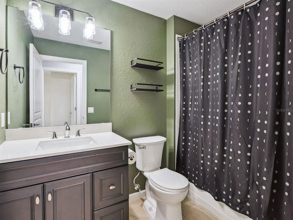 En Venta: $370,000 (3 camas, 2 baños, 1644 Pies cuadrados)