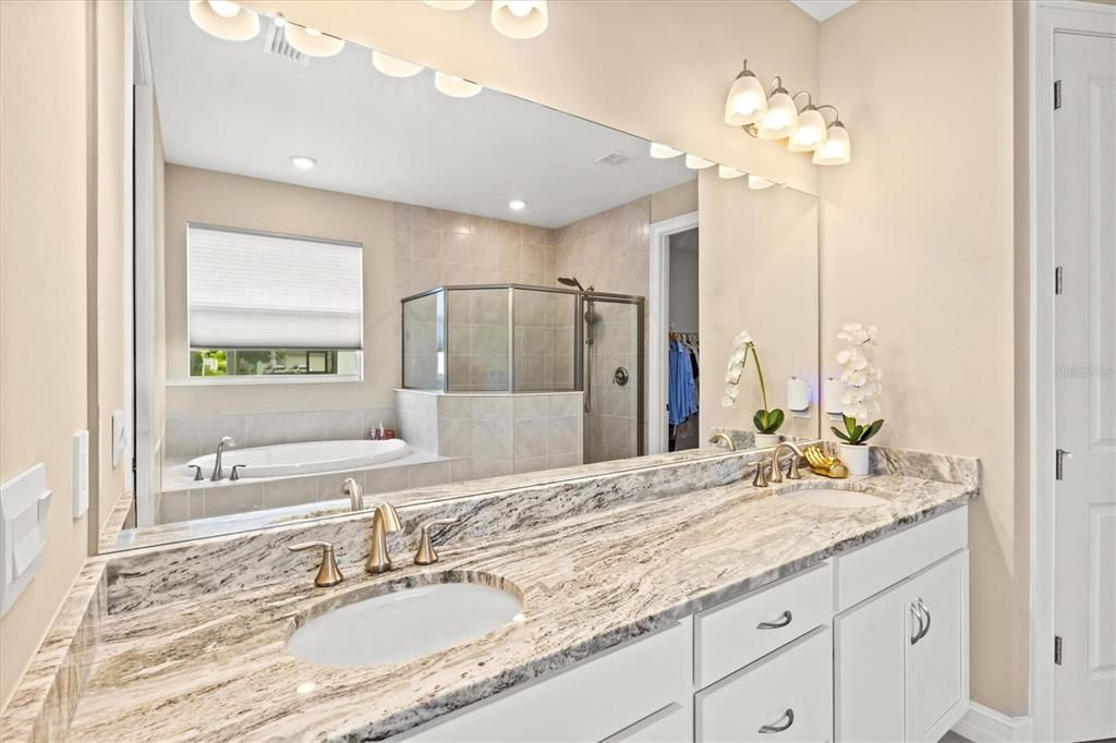 For Sale: $385,000 (3 beds, 2 baths, 2221 Square Feet)