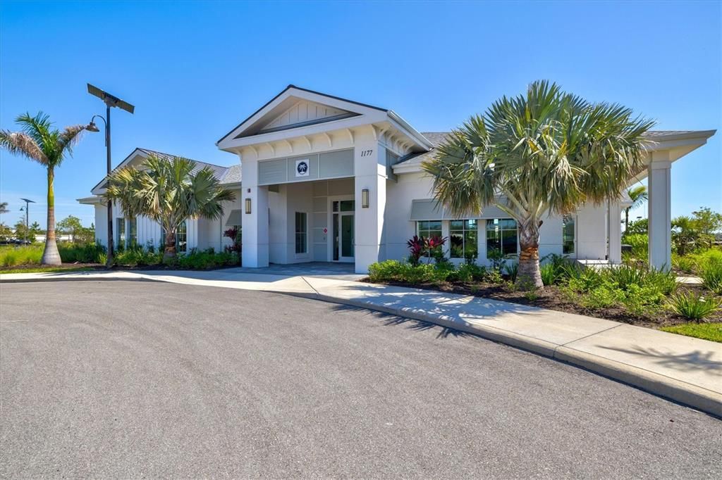 For Sale: $385,000 (3 beds, 2 baths, 2221 Square Feet)