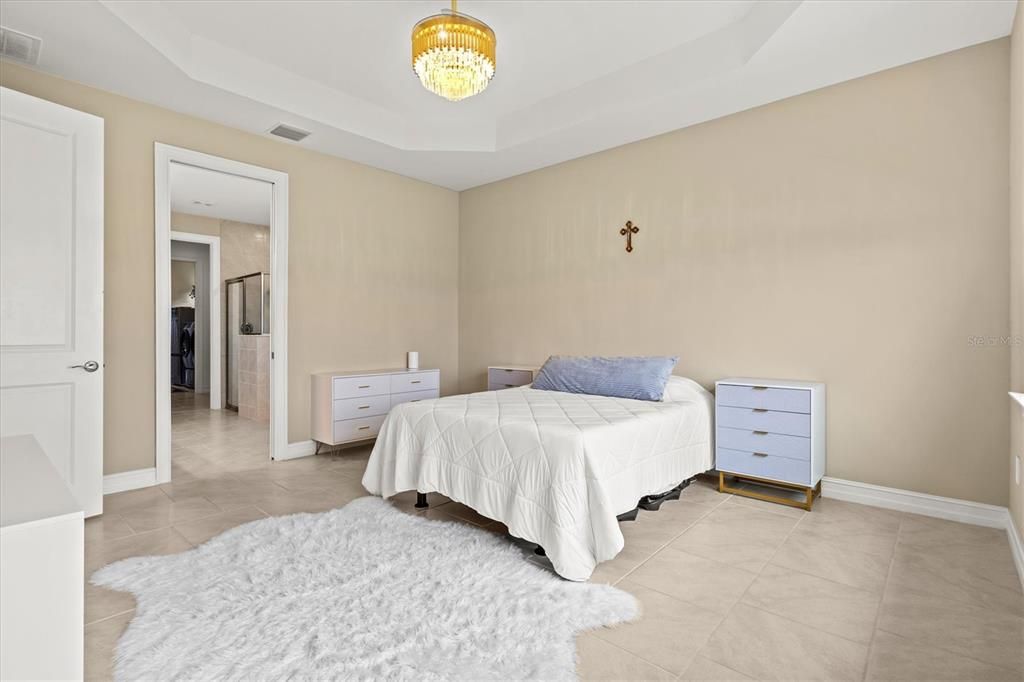 For Sale: $385,000 (3 beds, 2 baths, 2221 Square Feet)