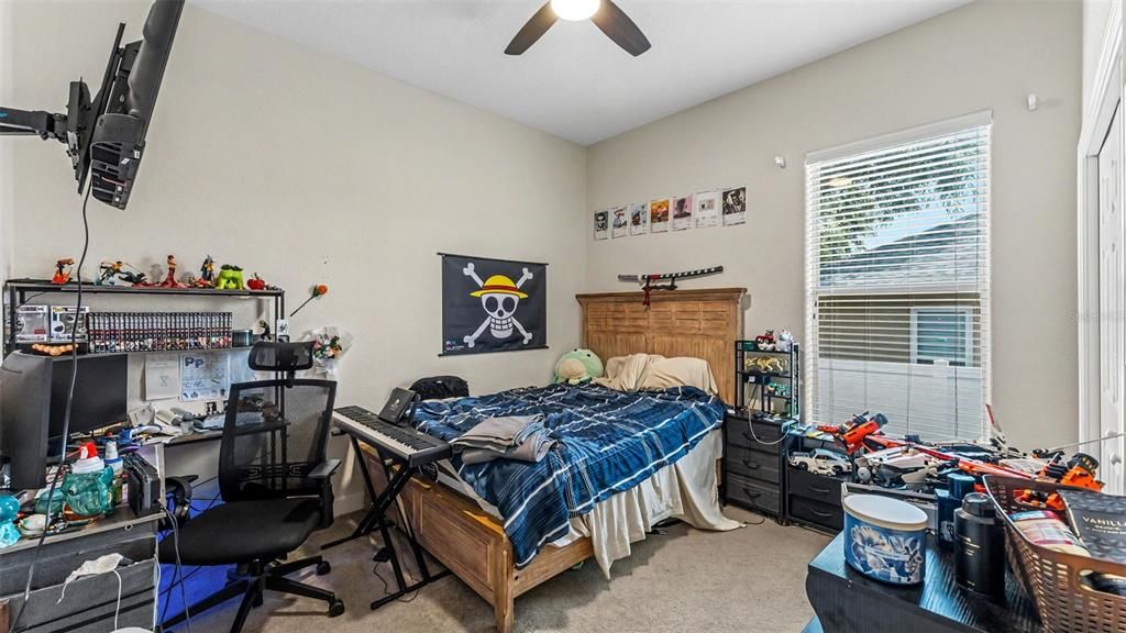 Activo con contrato: $505,000 (4 camas, 3 baños, 2400 Pies cuadrados)
