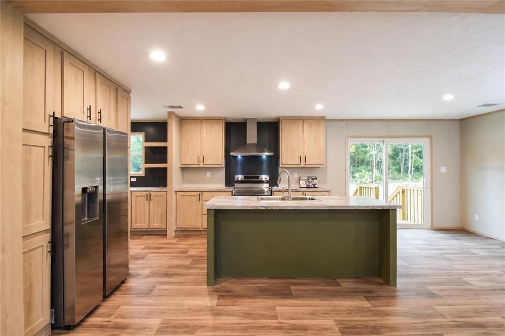 For Sale: $254,000 (3 beds, 2 baths, 1568 Square Feet)