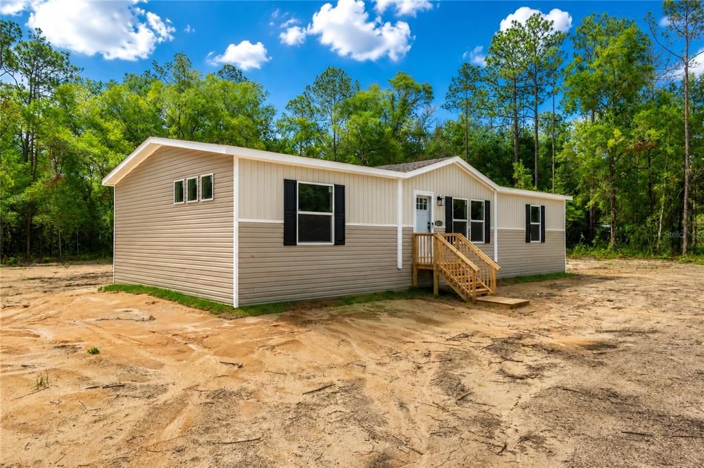 For Sale: $254,000 (3 beds, 2 baths, 1568 Square Feet)