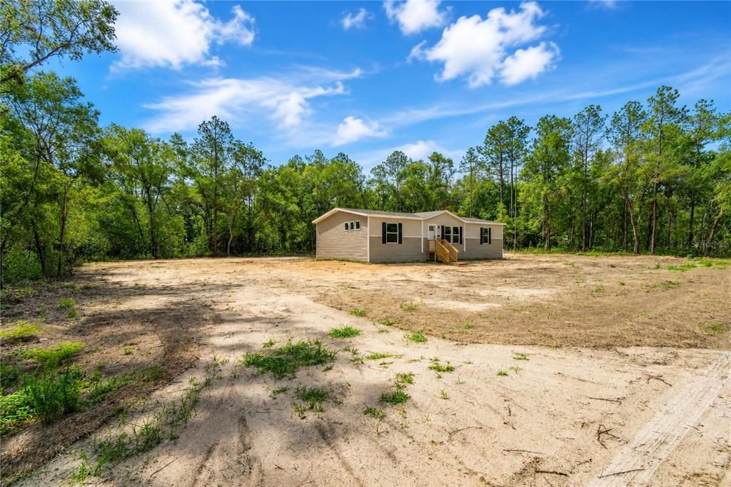 For Sale: $254,000 (3 beds, 2 baths, 1568 Square Feet)