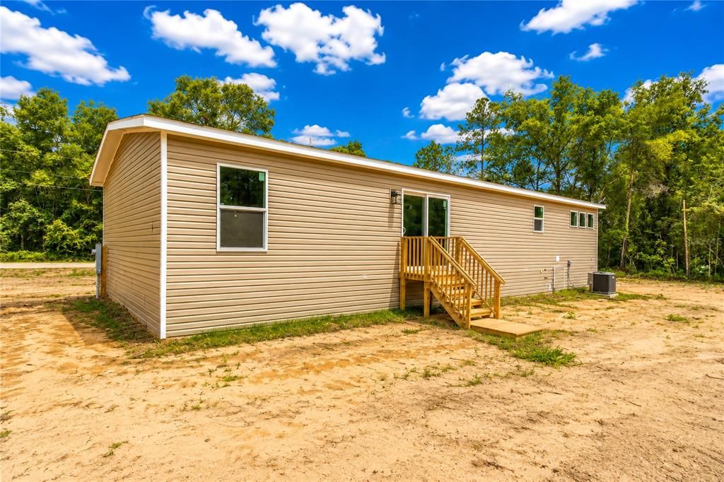 For Sale: $254,000 (3 beds, 2 baths, 1568 Square Feet)