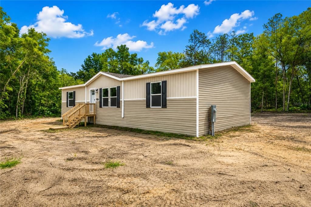 For Sale: $254,000 (3 beds, 2 baths, 1568 Square Feet)