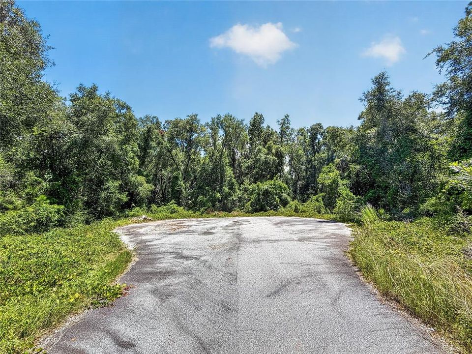 Под контрактом: $760,000 (17.00 acres)