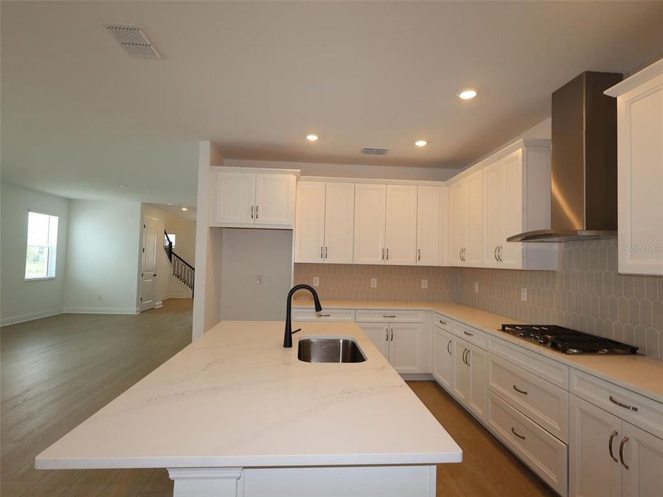 For Sale: $599,999 (3 beds, 3 baths, 2406 Square Feet)