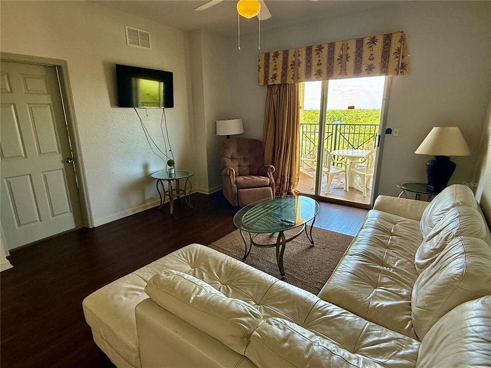 En Venta: $179,500 (3 camas, 2 baños, 1231 Pies cuadrados)