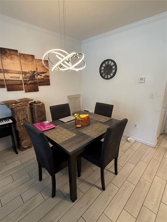 For Sale: $330,000 (3 beds, 2 baths, 1371 Square Feet)