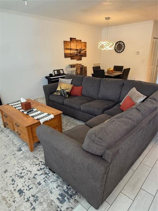 For Sale: $330,000 (3 beds, 2 baths, 1371 Square Feet)