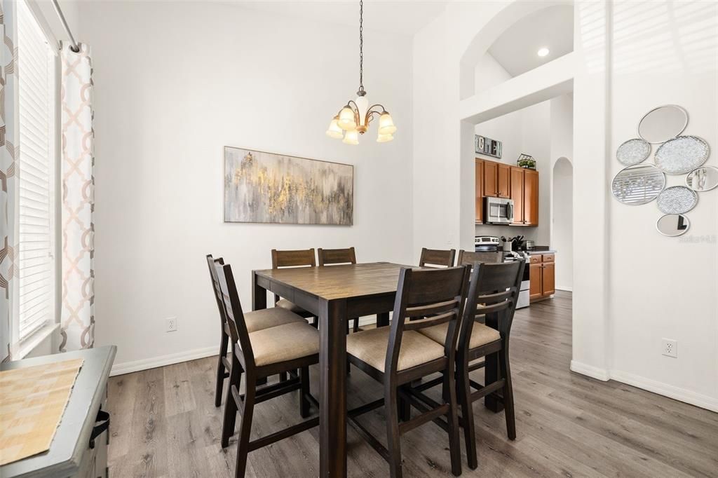 На продажу: $459,900 (5 спален, 3 ванн, 2196 Квадратных фут)