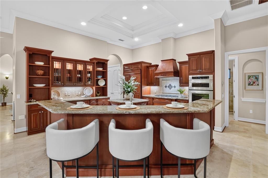 En Venta: $1,095,000 (4 camas, 3 baños, 3556 Pies cuadrados)