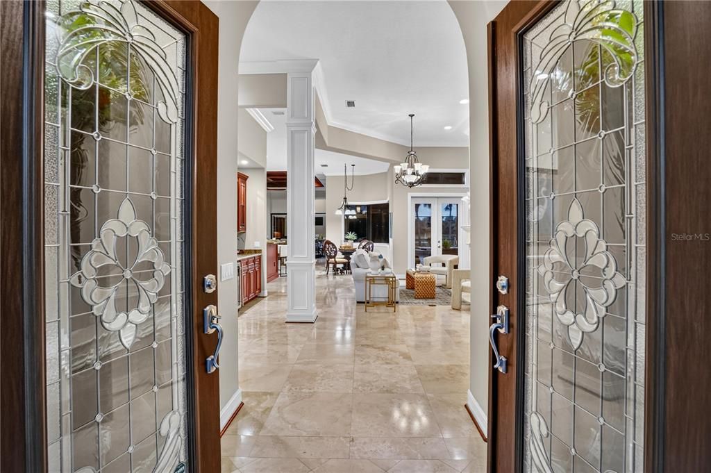 En Venta: $1,095,000 (4 camas, 3 baños, 3556 Pies cuadrados)