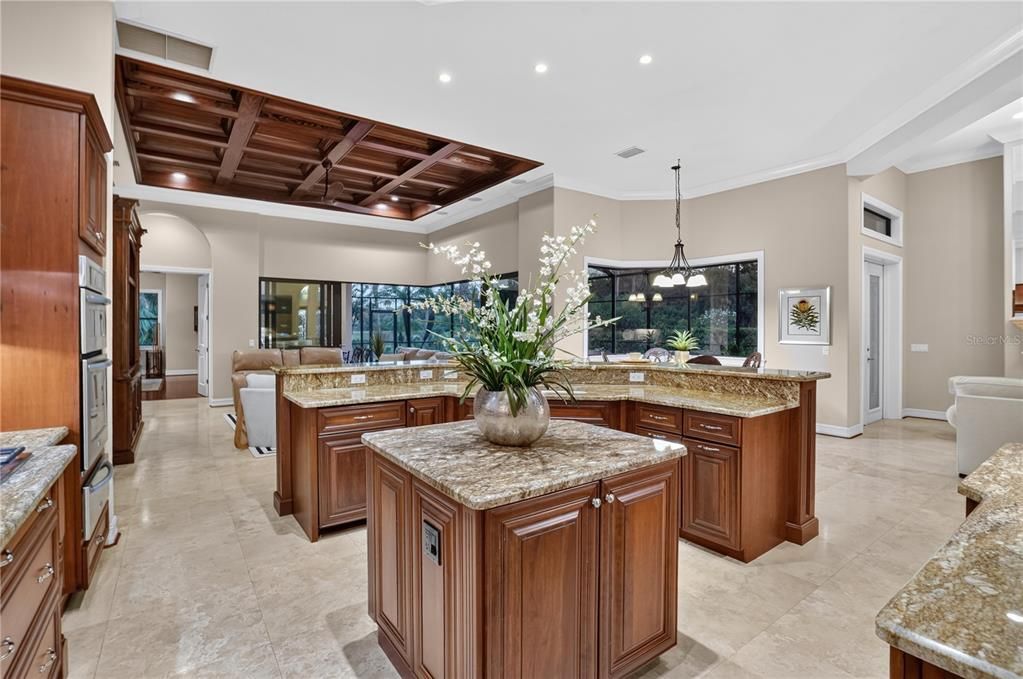 En Venta: $1,095,000 (4 camas, 3 baños, 3556 Pies cuadrados)