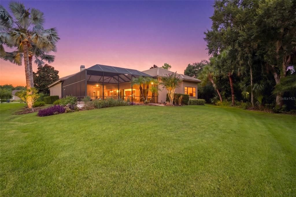 En Venta: $1,095,000 (4 camas, 3 baños, 3556 Pies cuadrados)