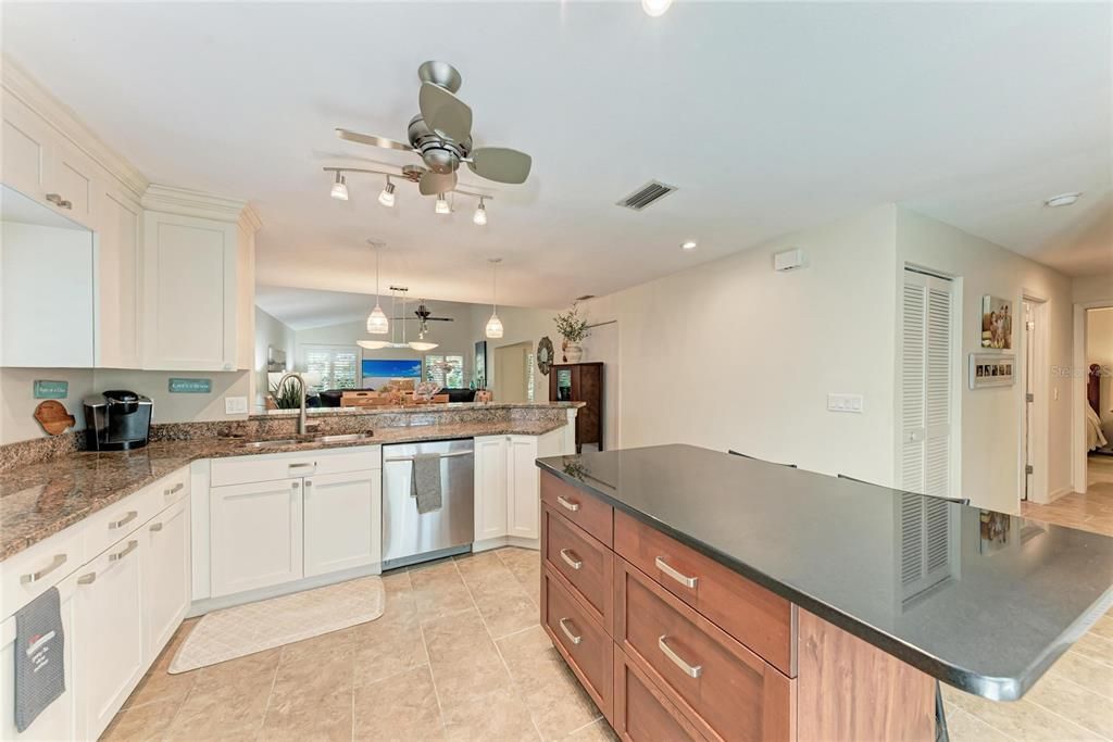 En Venta: $454,900 (3 camas, 2 baños, 1847 Pies cuadrados)