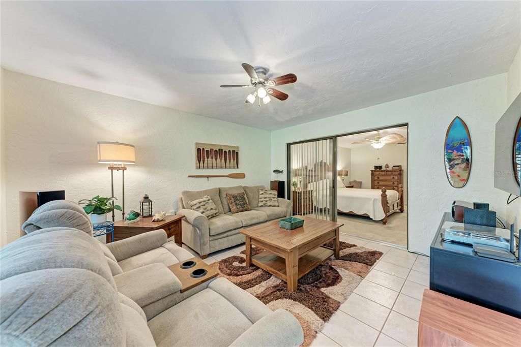 En Venta: $454,900 (3 camas, 2 baños, 1847 Pies cuadrados)