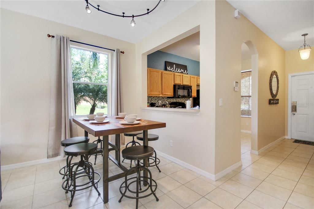 En Venta: $325,000 (4 camas, 3 baños, 1852 Pies cuadrados)
