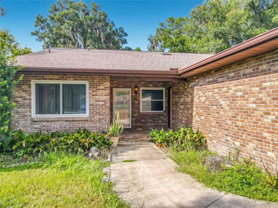 En Venta: $369,900 (3 camas, 2 baños, 1852 Pies cuadrados)