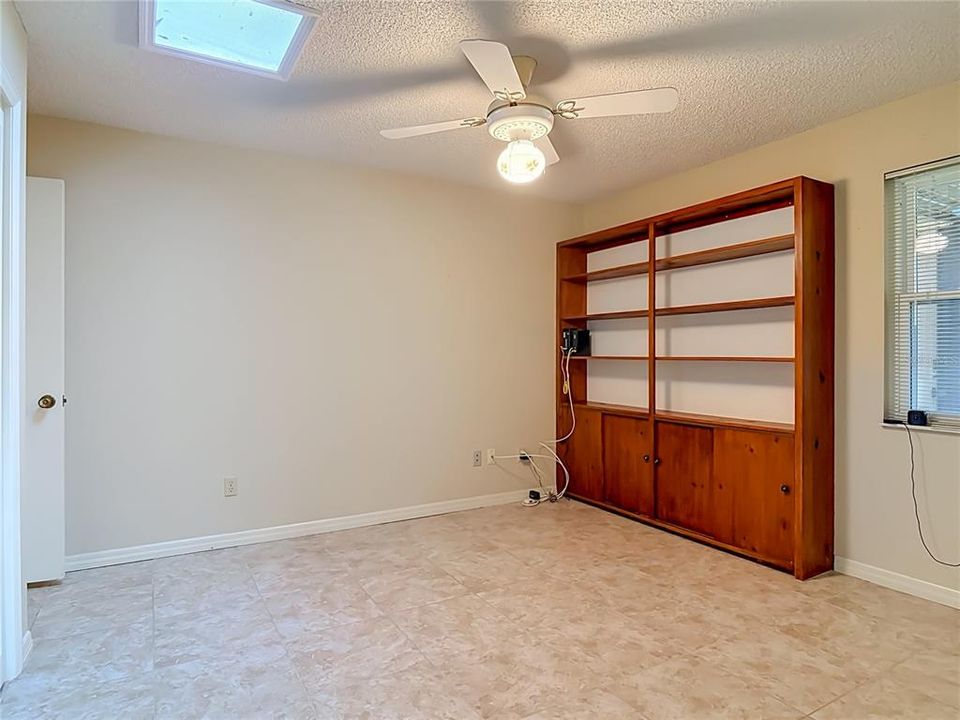En Venta: $369,900 (3 camas, 2 baños, 1852 Pies cuadrados)
