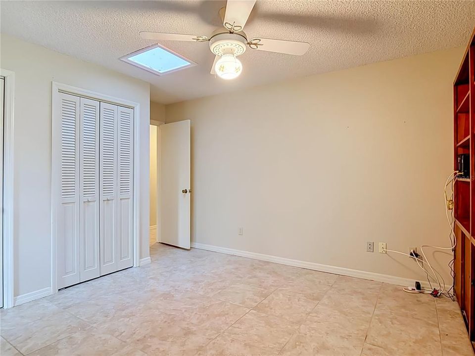 En Venta: $369,900 (3 camas, 2 baños, 1852 Pies cuadrados)