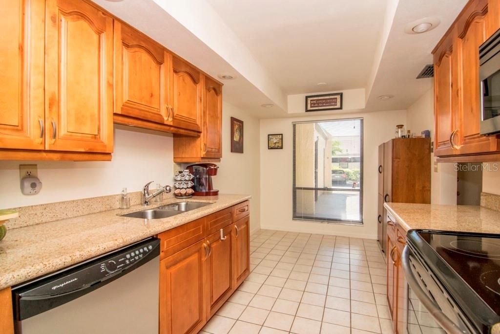 En Venta: $225,000 (2 camas, 2 baños, 1070 Pies cuadrados)