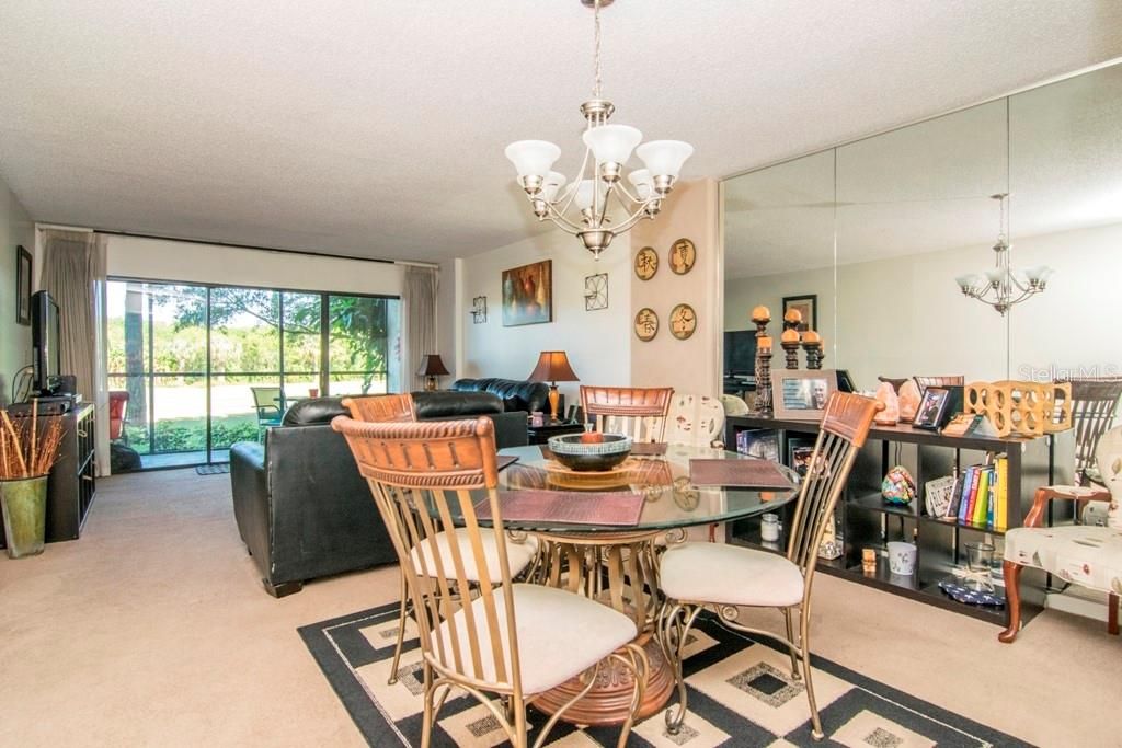 En Venta: $225,000 (2 camas, 2 baños, 1070 Pies cuadrados)