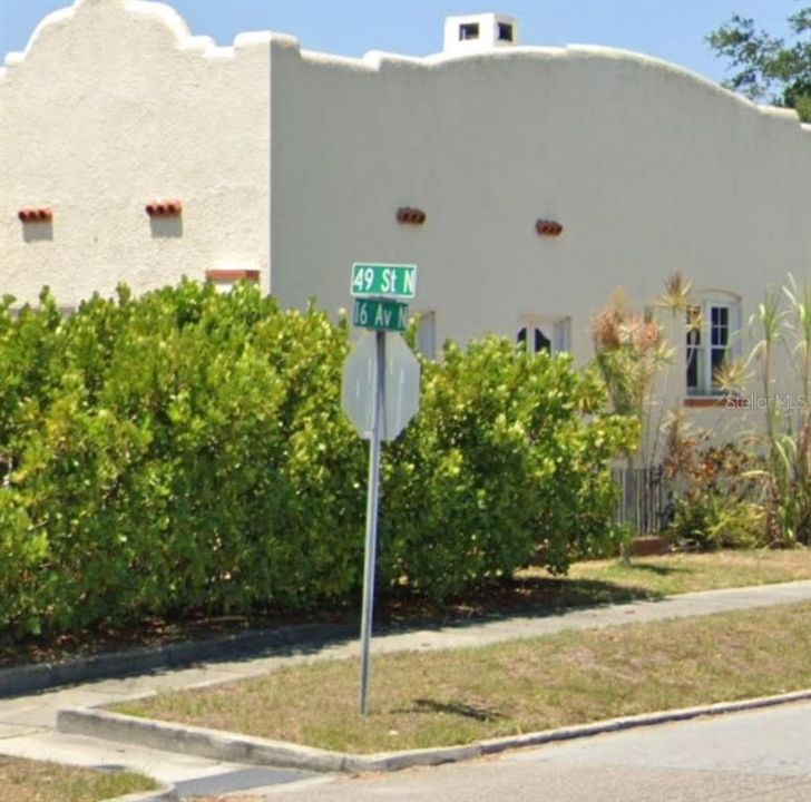 待售: $260,000 (0.12 acres)
