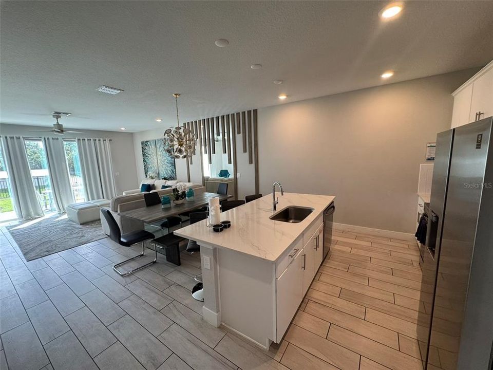 For Rent: $3,100 (3 beds, 2 baths, 1704 Square Feet)