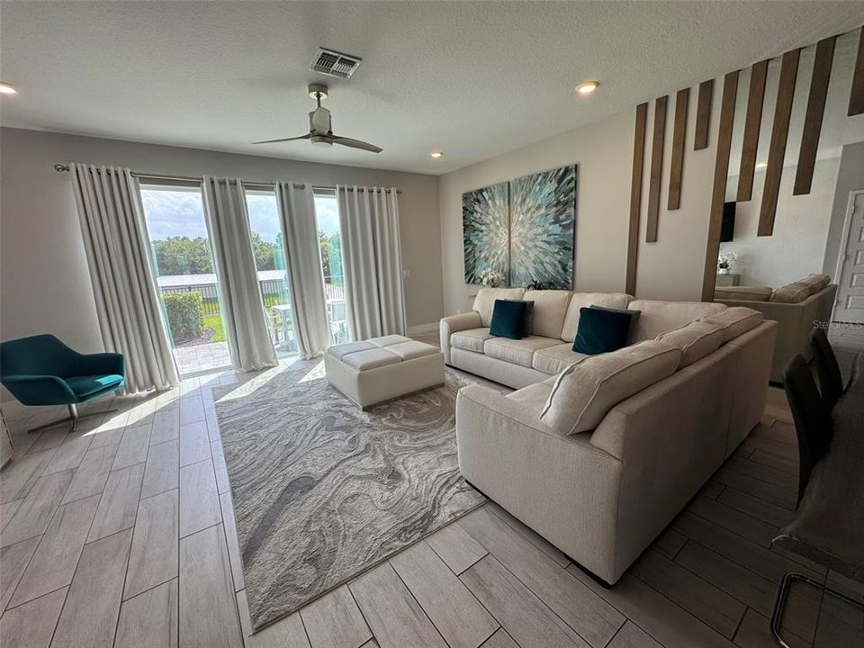 For Rent: $3,100 (3 beds, 2 baths, 1704 Square Feet)
