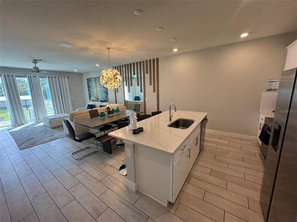 For Rent: $3,100 (3 beds, 2 baths, 1704 Square Feet)