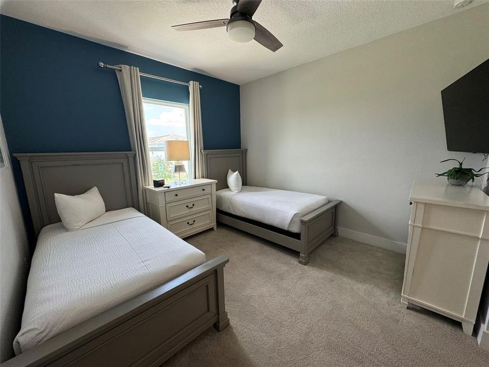 For Rent: $3,100 (3 beds, 2 baths, 1704 Square Feet)