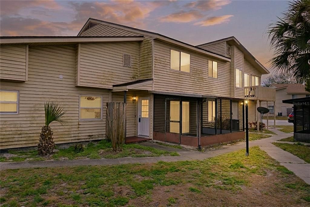В аренду: $1,600 (2 спален, 1 ванн, 1012 Квадратных фут)