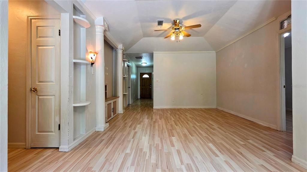 На продажу: $259,000 (2 спален, 2 ванн, 1157 Квадратных фут)