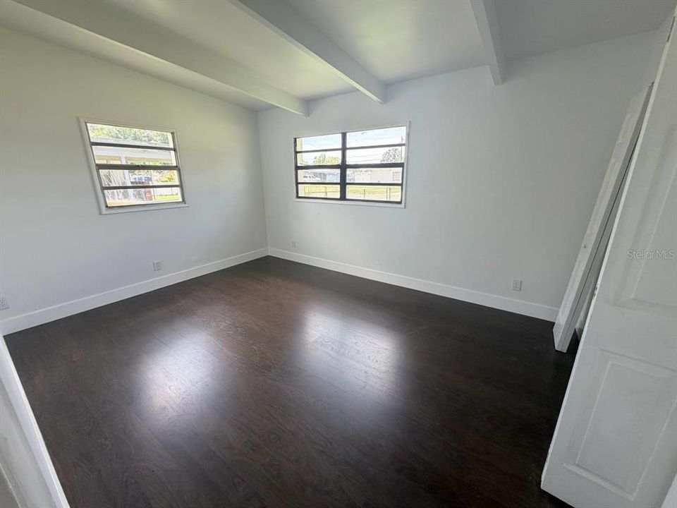 En Venta: $240,000 (2 camas, 1 baños, 888 Pies cuadrados)
