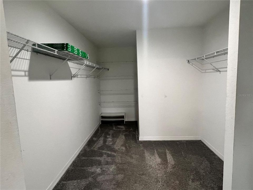 На продажу: $339,900 (3 спален, 2 ванн, 1816 Квадратных фут)
