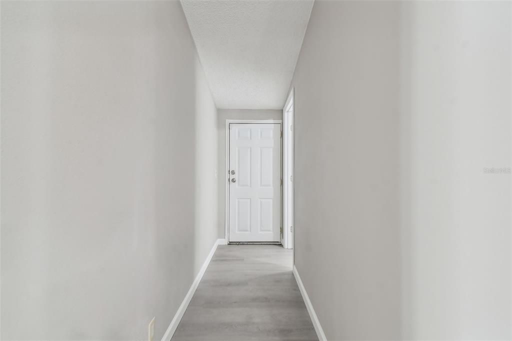 На продажу: $219,900 (5 спален, 2 ванн, 1192 Квадратных фут)