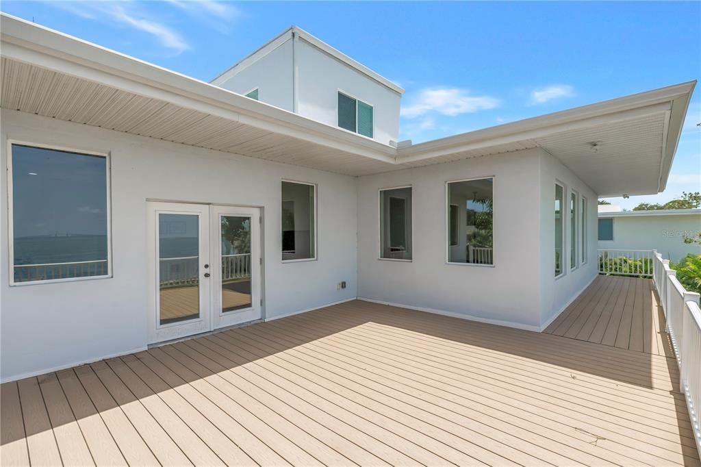 На продажу: $3,275,000 (5 спален, 4 ванн, 5521 Квадратных фут)