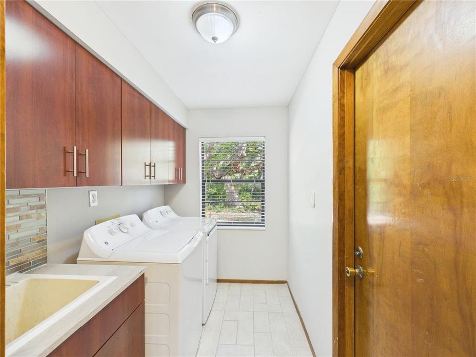 На продажу: $450,000 (3 спален, 2 ванн, 2179 Квадратных фут)