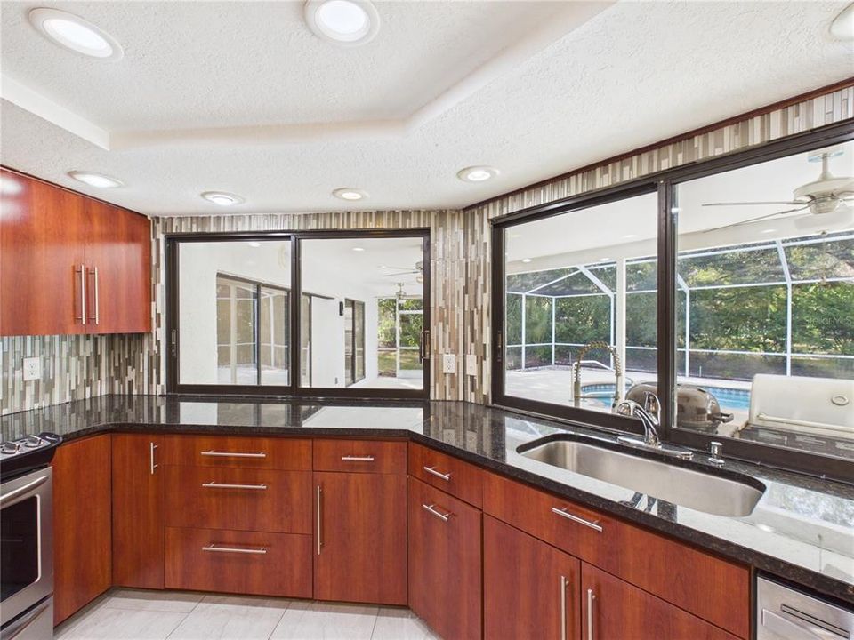 На продажу: $450,000 (3 спален, 2 ванн, 2179 Квадратных фут)