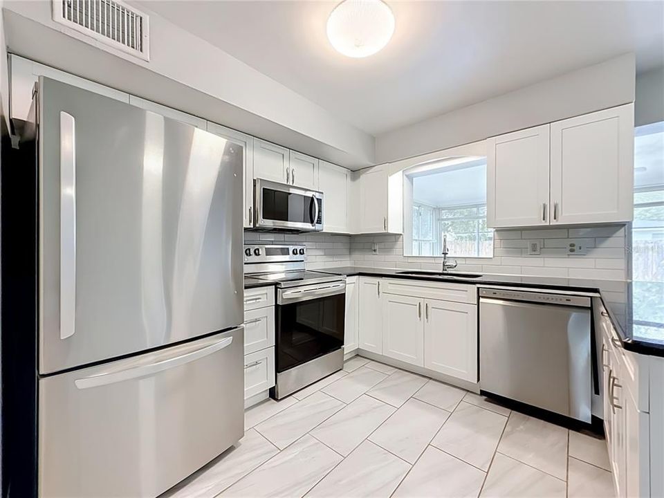 En Venta: $355,000 (3 camas, 1 baños, 1195 Pies cuadrados)