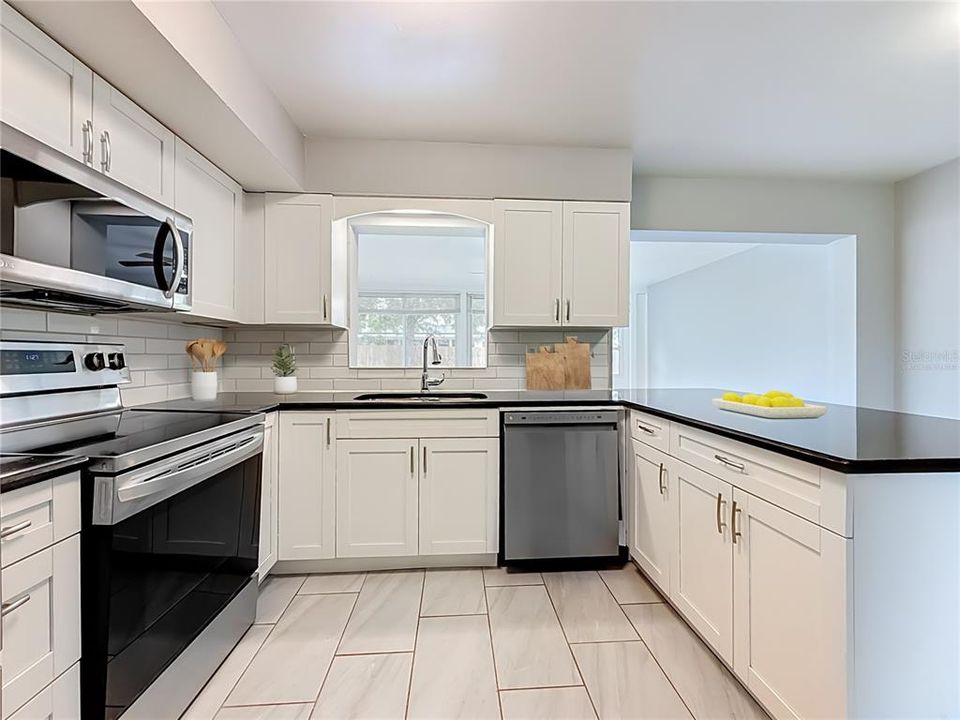 En Venta: $355,000 (3 camas, 1 baños, 1195 Pies cuadrados)
