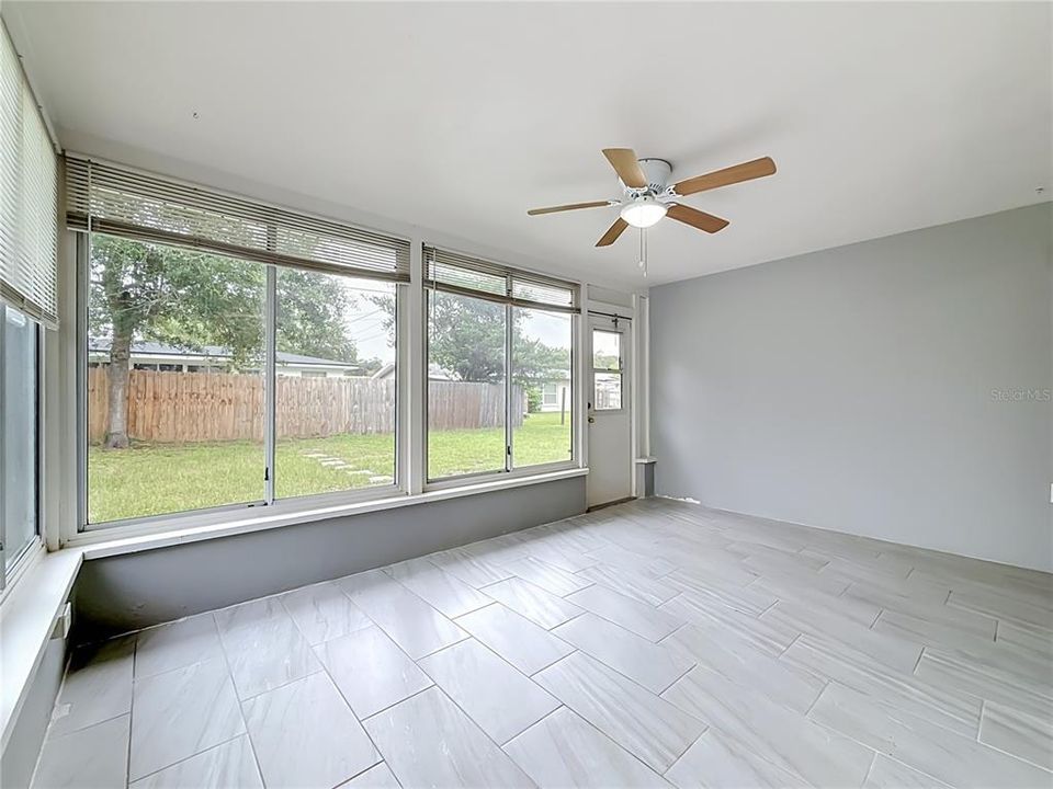 En Venta: $355,000 (3 camas, 1 baños, 1195 Pies cuadrados)