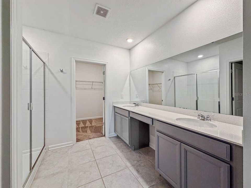 For Sale: $528,000 (4 beds, 2 baths, 2899 Square Feet)