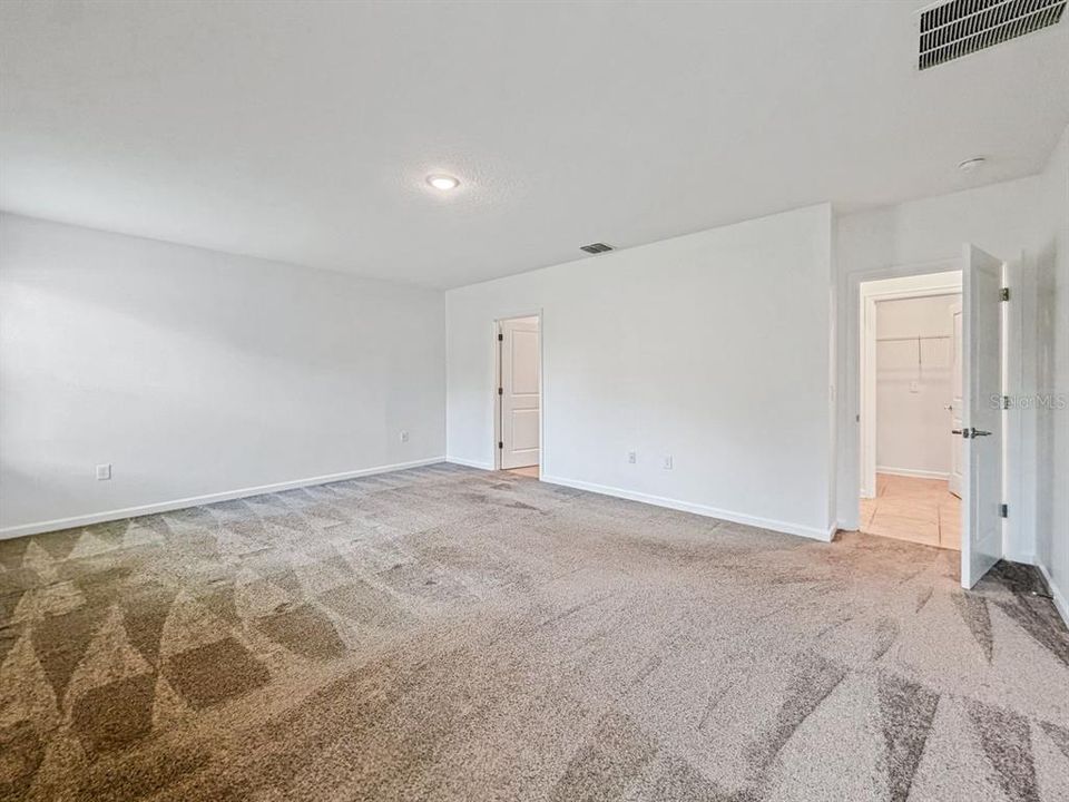 For Sale: $528,000 (4 beds, 2 baths, 2899 Square Feet)