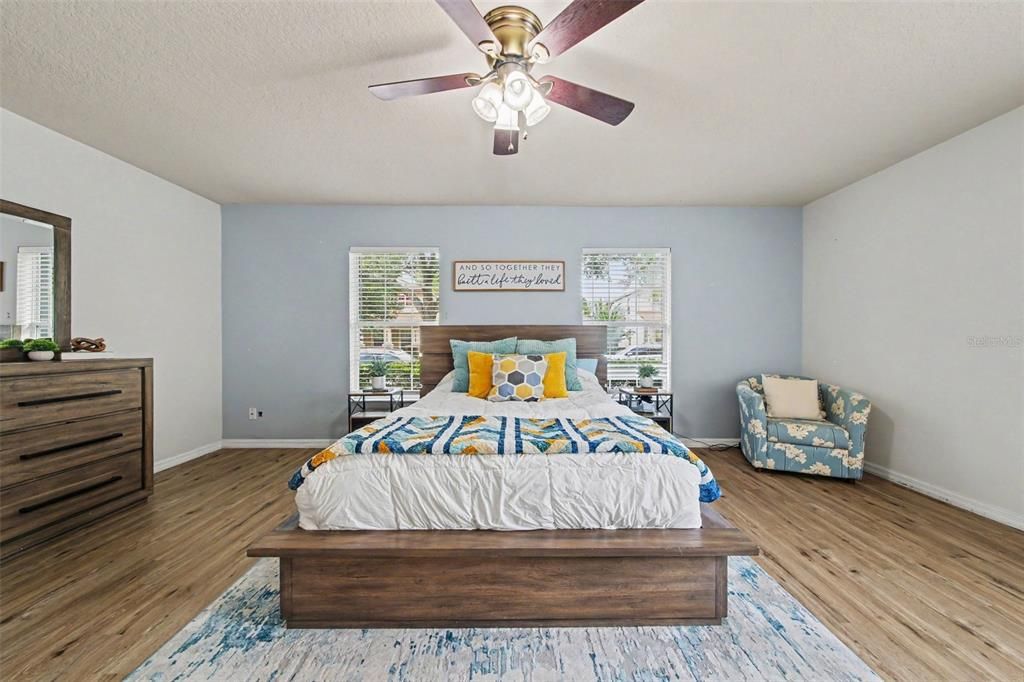For Sale: $550,000 (4 beds, 2 baths, 2971 Square Feet)